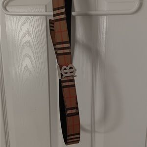 Men’s Burberry belt